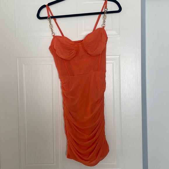 💞 2/$20 NEW - SHEIN Orange Chain-Detail Ruched Dress - Picture 3 of 5